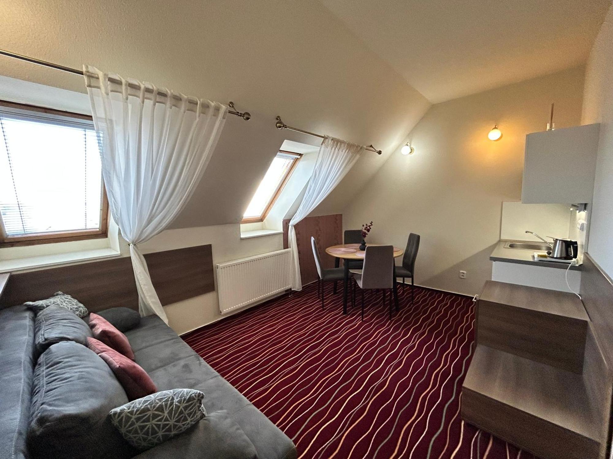 Hotel Brixen Havlíčkův Brod Eksteriør bilde